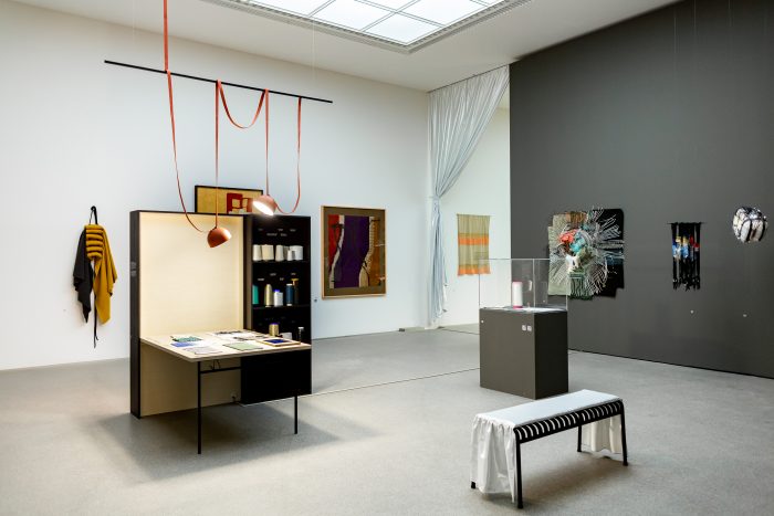 Ausstellung Textile Welten, Die Neue Sammlung, Foto Anna Seibel