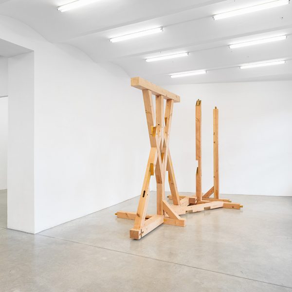 Ausstellungsansicht in der Christine König Galerie. Olaf Holzapfel: curated by, 2025